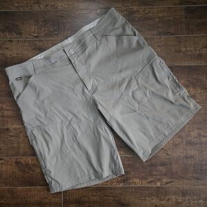 Kuhl Men's Cargo Shorts - Light Gray